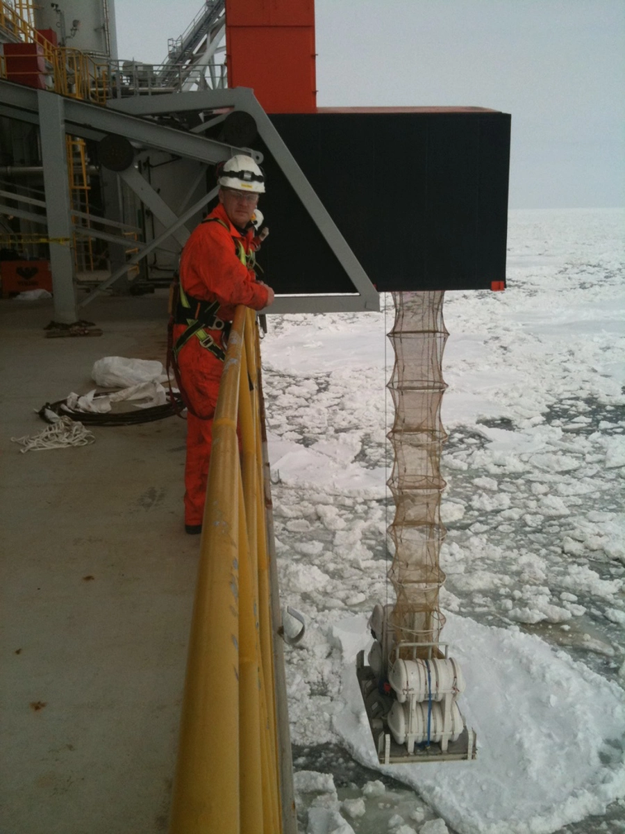 VIKING SES-2C Arctic, Evacuation system (1)